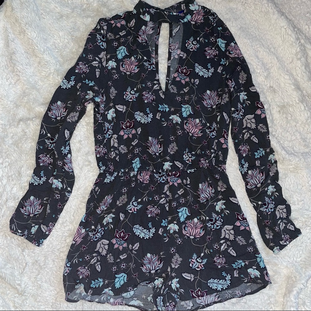 Aeropostale Choker Neck Romper